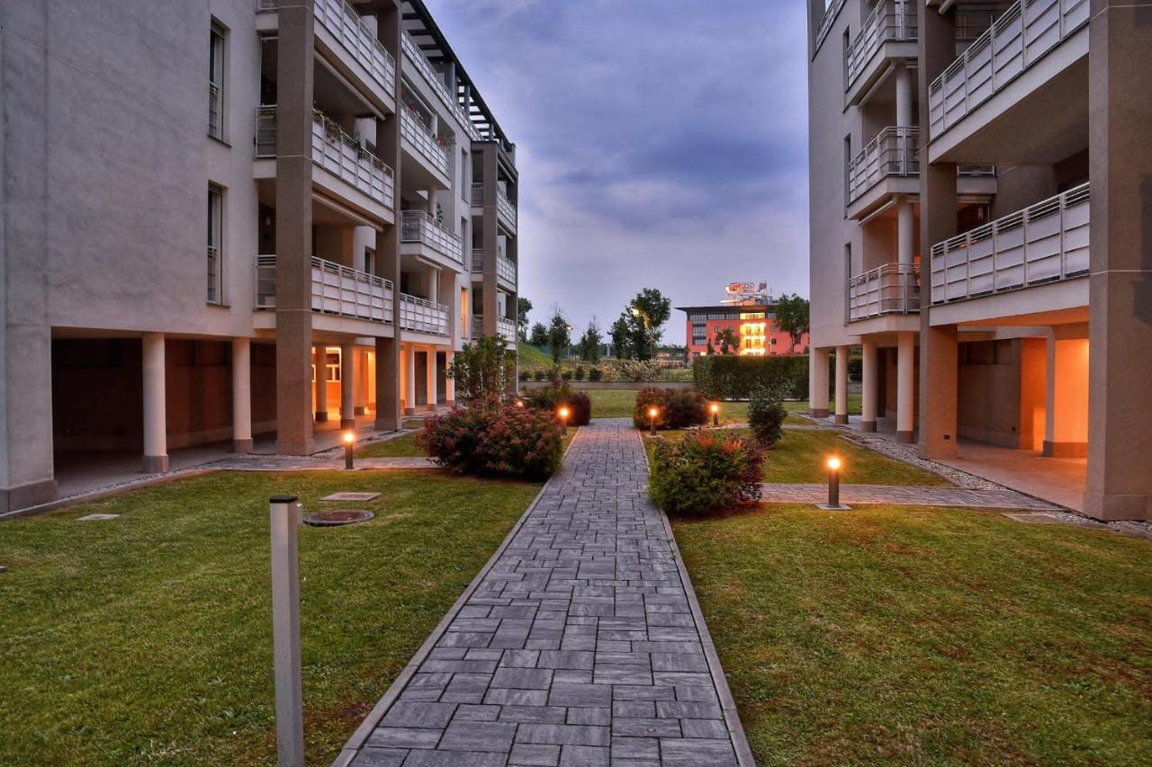 Bloom Apartment Перо Экстерьер фото